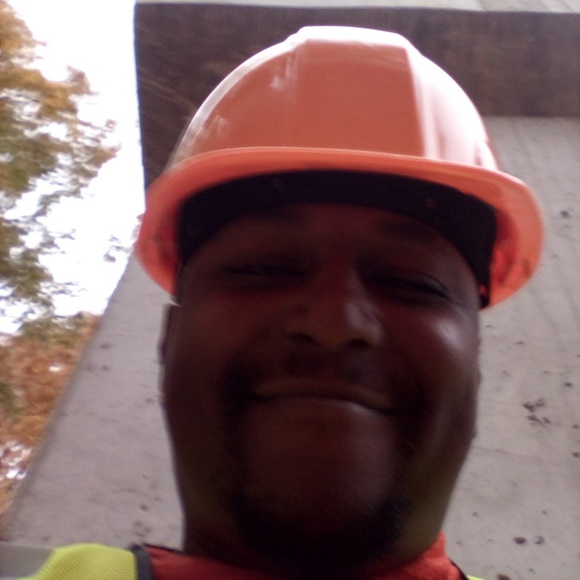 Meet your Posher, Derrick - Picture 1 of 1